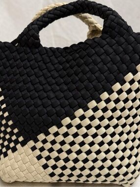 Black & White Woven Tote Handbag Braided Handles Open Top Medium Bag